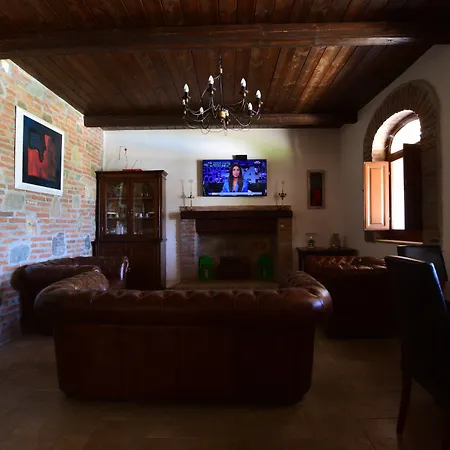 Trappeto Vecchio Lantgård